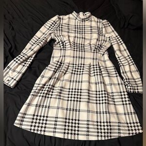 Black and White Plaid Long Sleeve Dress